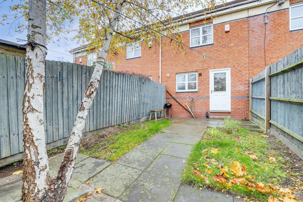 Emperor Close, Carrington, Nottinghamshire, NG5 1QR