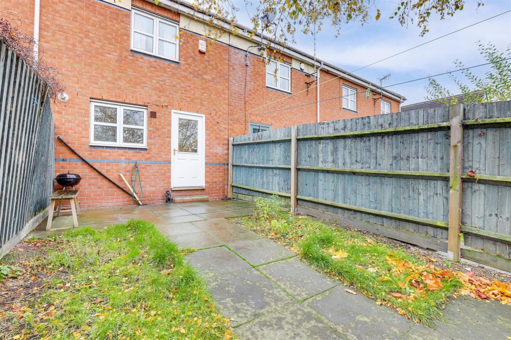 Emperor Close, Carrington, Nottinghamshire, NG5 1QR