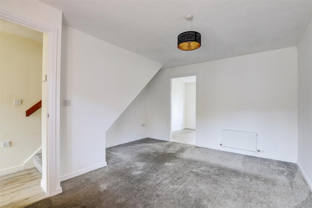 Emperor Close, Carrington, Nottinghamshire, NG5 1QR