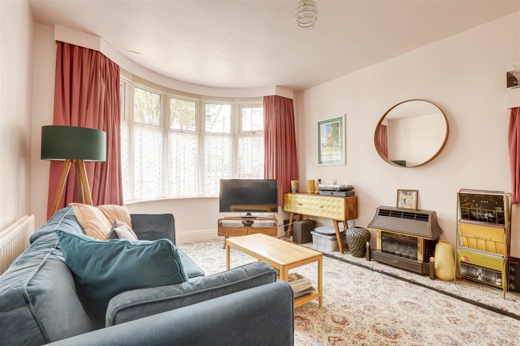 Wadham Road, Woodthorpe, Nottinghamshire, NG5 4JB