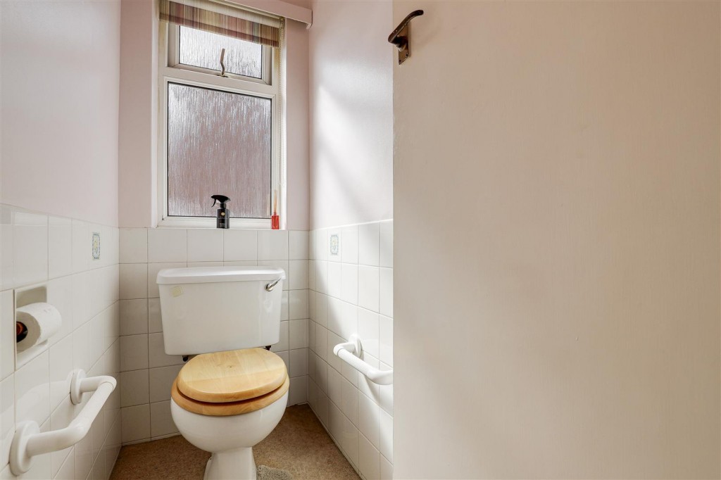 Wadham Road, Woodthorpe, Nottinghamshire, NG5 4JB