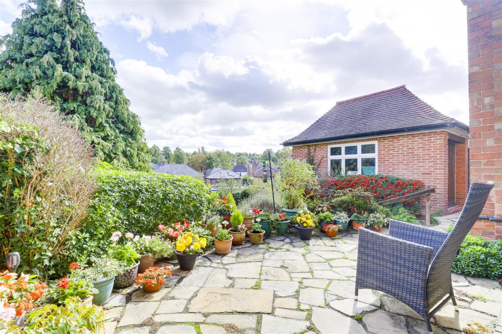 Wadham Road, Woodthorpe, Nottinghamshire, NG5 4JB