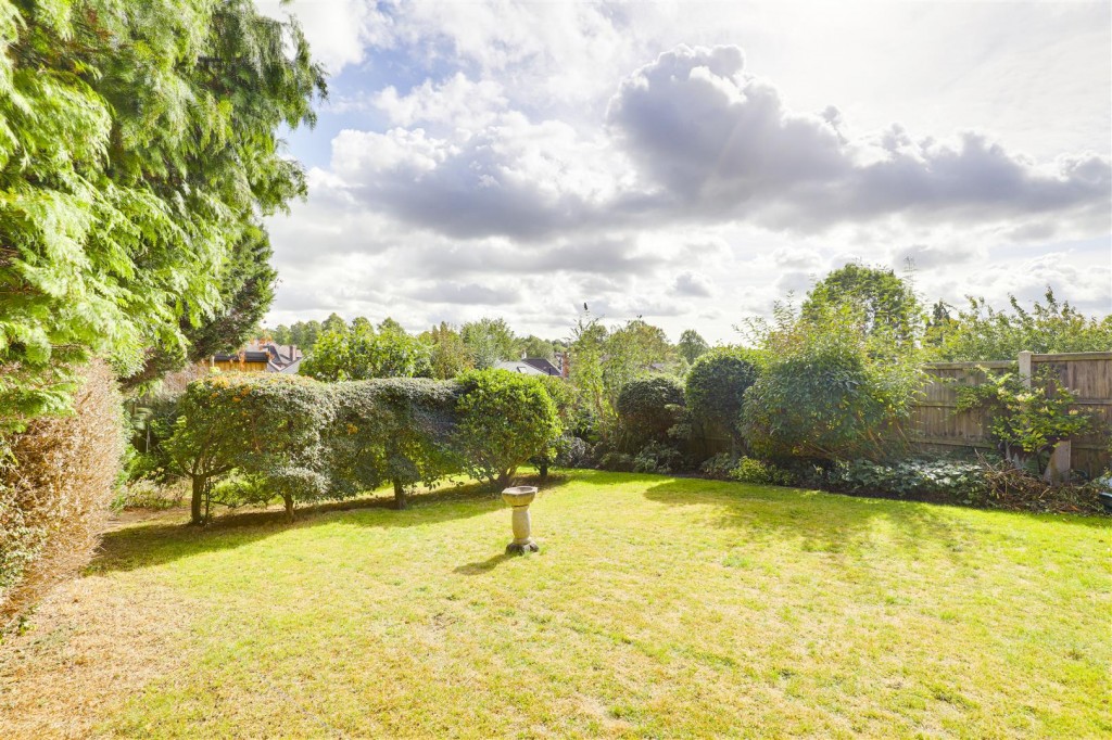 Wadham Road, Woodthorpe, Nottinghamshire, NG5 4JB