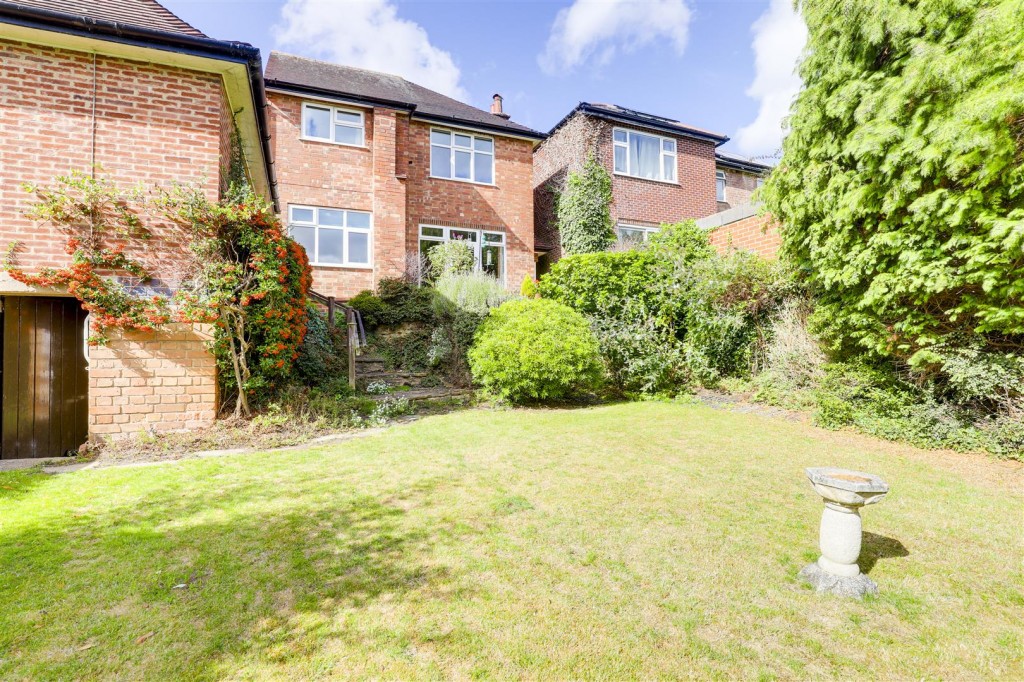 Wadham Road, Woodthorpe, Nottinghamshire, NG5 4JB