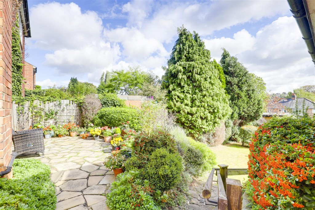 Wadham Road, Woodthorpe, Nottinghamshire, NG5 4JB