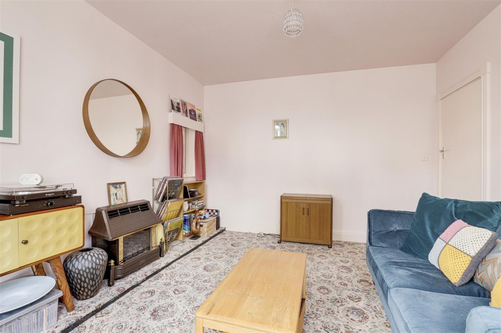 Wadham Road, Woodthorpe, Nottinghamshire, NG5 4JB