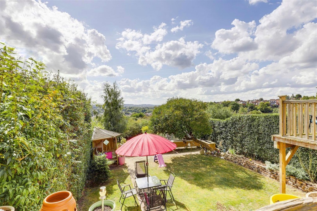 Onchan Drive, Carlton, Nottinghamshire, NG4 1DB