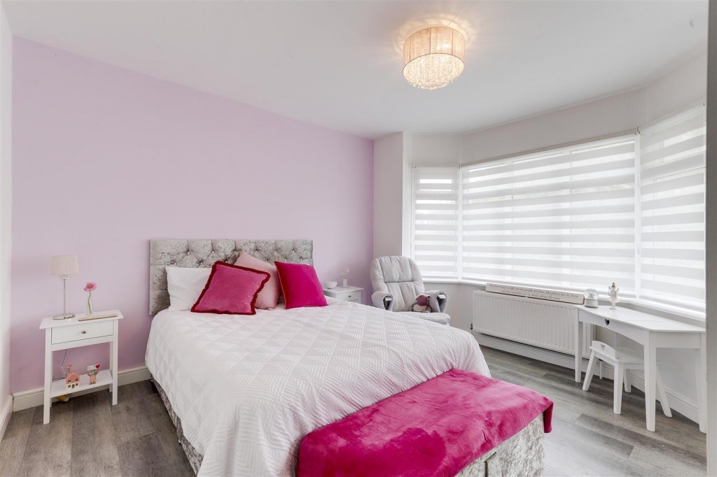 Onchan Drive, Carlton, Nottinghamshire, NG4 1DB