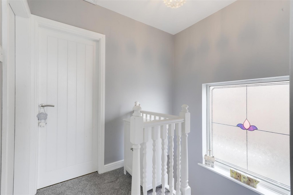 Onchan Drive, Carlton, Nottinghamshire, NG4 1DB