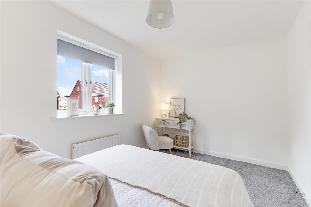 Mansfield Road, Redhill, Nottinghamshire, NG5 8JX