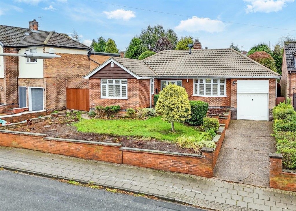 Longridge Road, Woodthorpe, Nottingham NG5 4LX