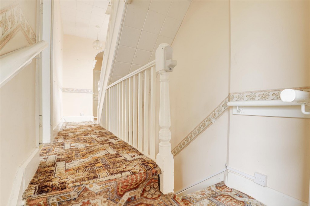 Elm Tree Avenue, West Bridgford, Nottinghamshire, NG2 7JU