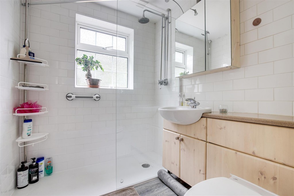 Woodhedge Drive, Mapperley, Nottinghamshire, NG3 6LU