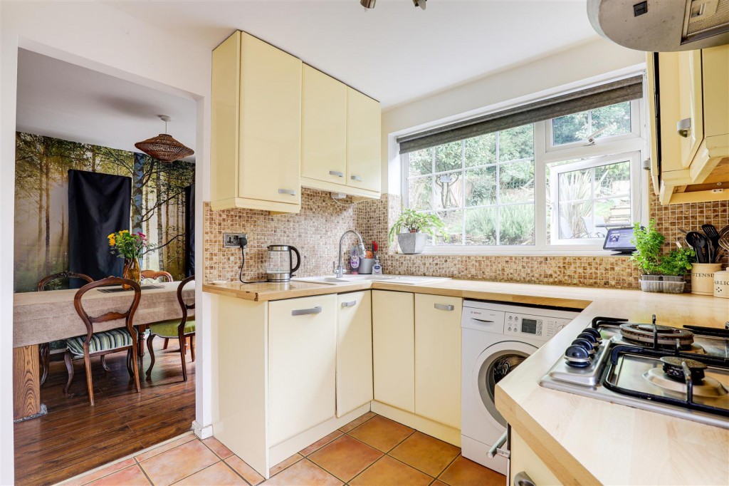 Woodhedge Drive, Mapperley, Nottinghamshire, NG3 6LU