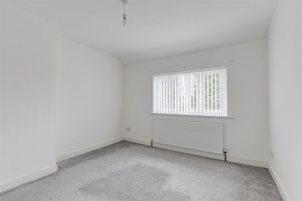 Papplewick Lane, Hucknall, Nottinghamshire, NG15 8EJ