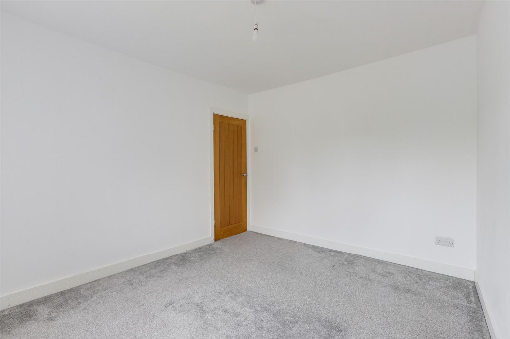 Papplewick Lane, Hucknall, Nottinghamshire, NG15 8EJ