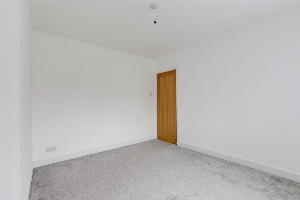 Papplewick Lane, Hucknall, Nottinghamshire, NG15 8EJ