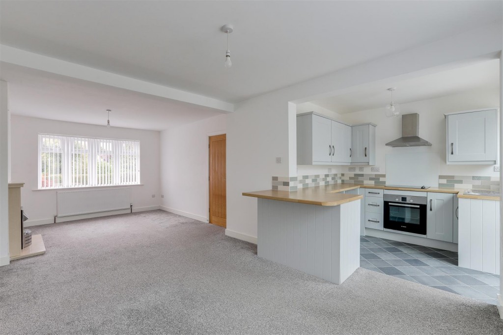 Papplewick Lane, Hucknall, Nottinghamshire, NG15 8EJ