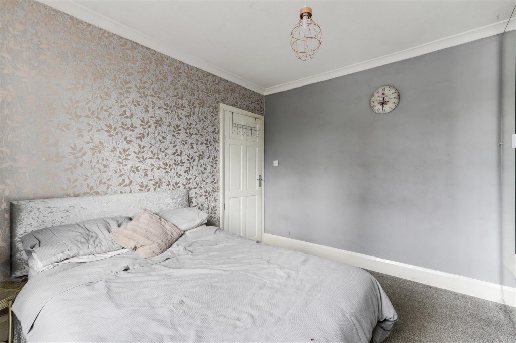 Rockside Gardens, Hucknall, Nottinghamshire, NG15 6PG