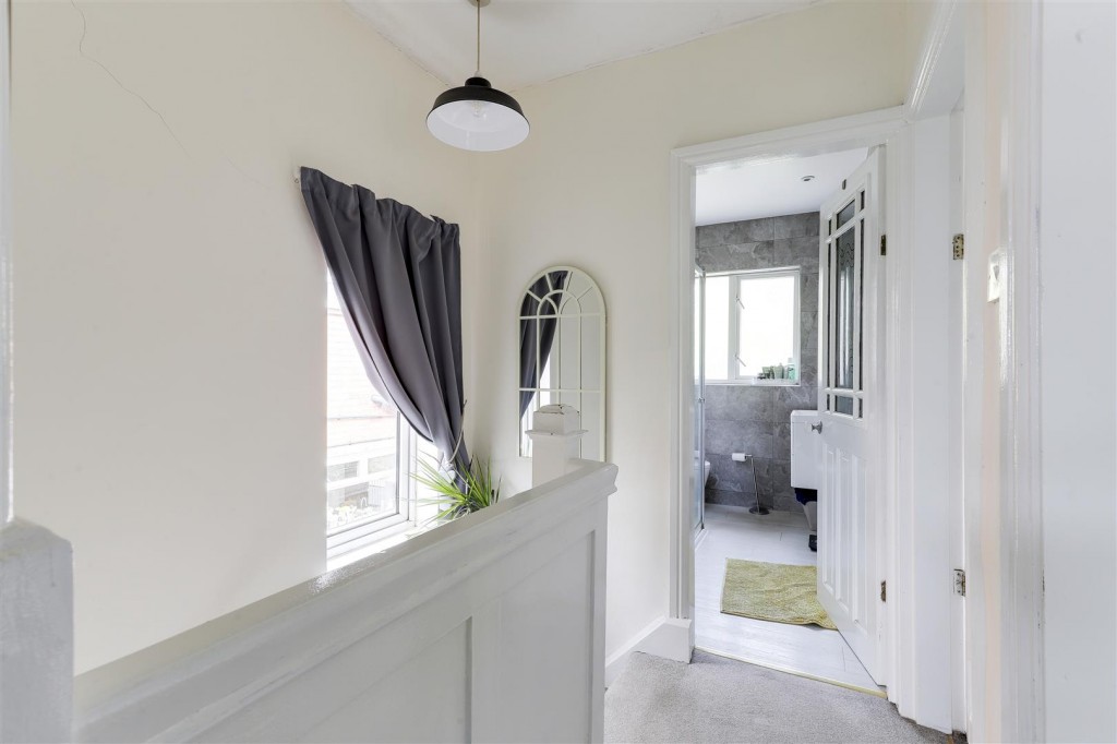 Rockside Gardens, Hucknall, Nottinghamshire, NG15 6PG