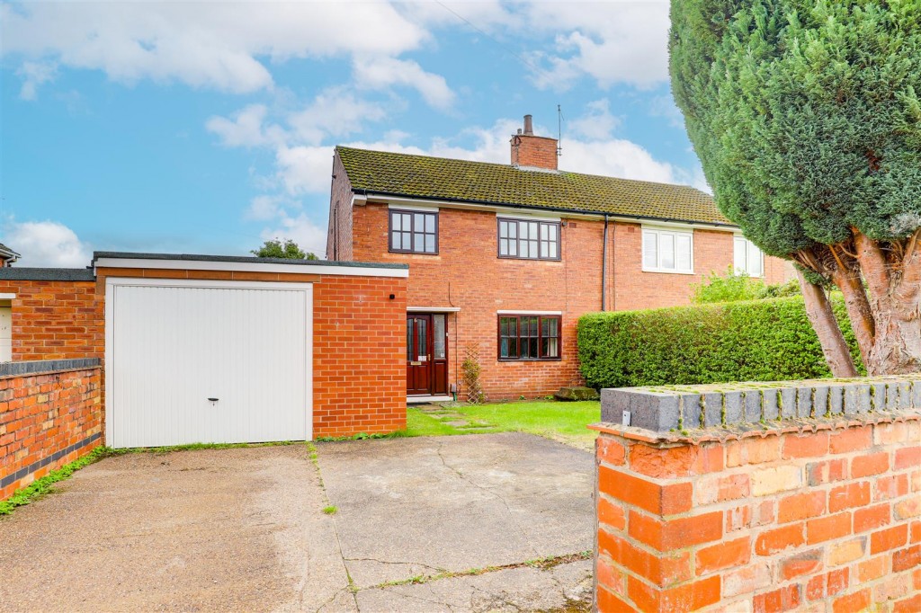 Broom Road, Calverton, Nottinghamshire, NG14 6HA
