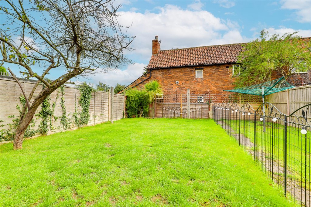 Broom Road, Calverton, Nottinghamshire, NG14 6HA
