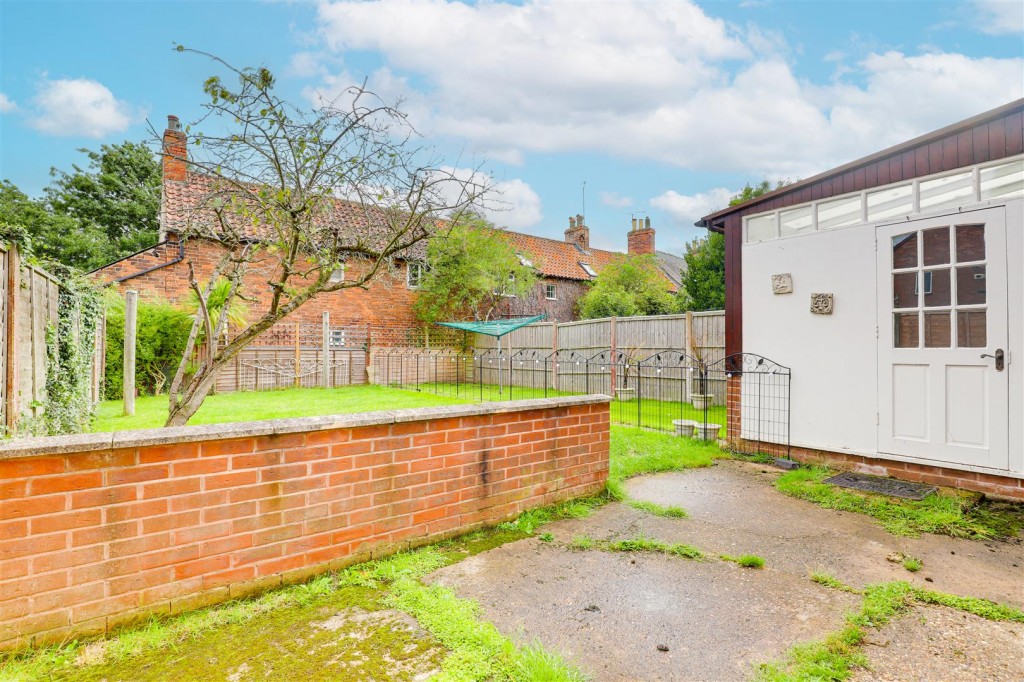 Broom Road, Calverton, Nottinghamshire, NG14 6HA