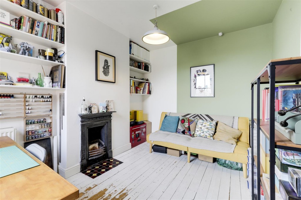 Sneinton Hollows, Sneinton, Nottinghamshire, NG2 4AA