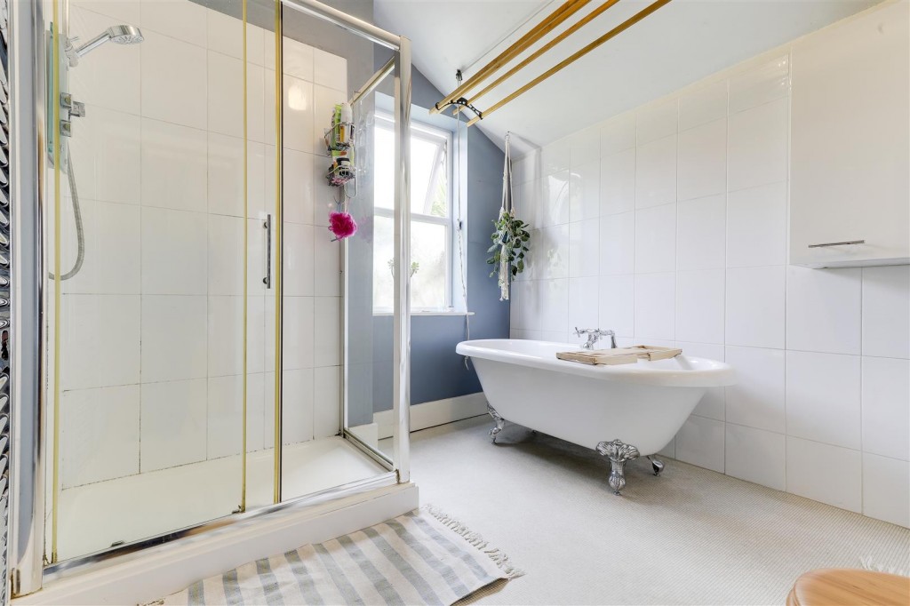 Sneinton Hollows, Sneinton, Nottinghamshire, NG2 4AA