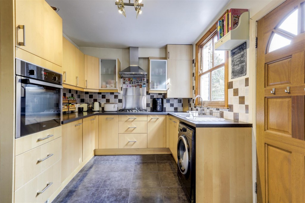 Sneinton Hollows, Sneinton, Nottinghamshire, NG2 4AA