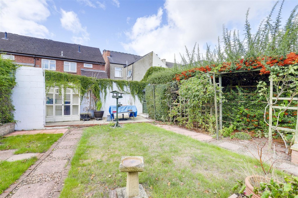 East Street, Long Eaton, DerbyshIre, NG10 2DH