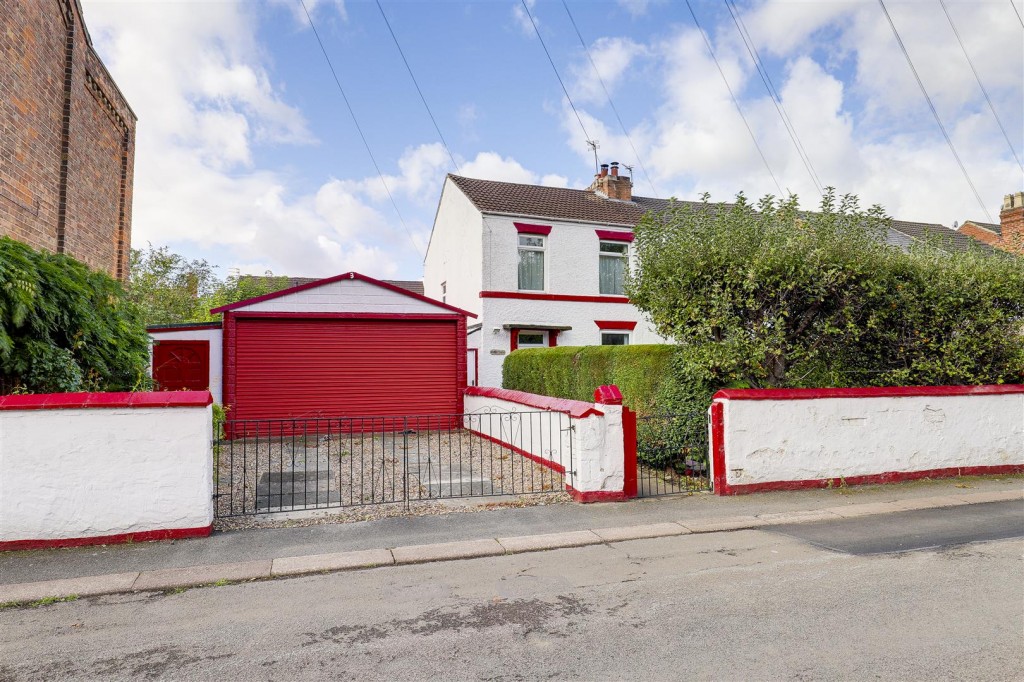 East Street, Long Eaton, DerbyshIre, NG10 2DH