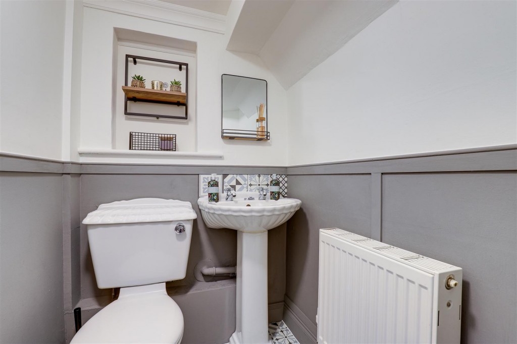 Highfield Road, Nuthall, Nottinghamshire, NG16 1BQ