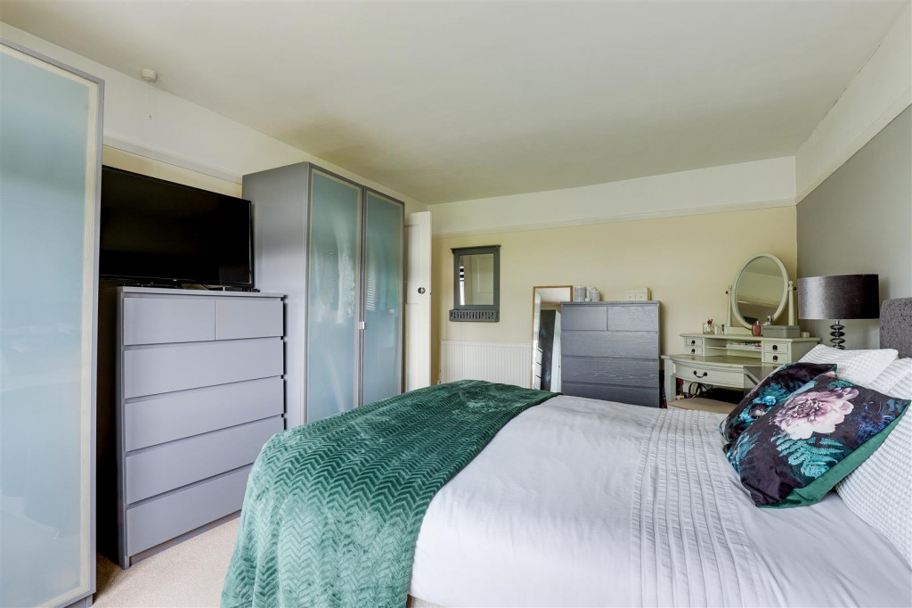 Highfield Road, Nuthall, Nottinghamshire, NG16 1BQ