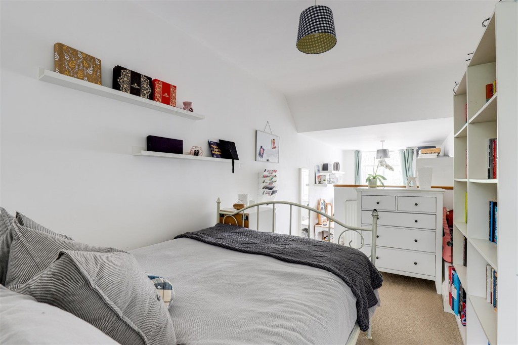 Highfield Road, Nuthall, Nottinghamshire, NG16 1BQ