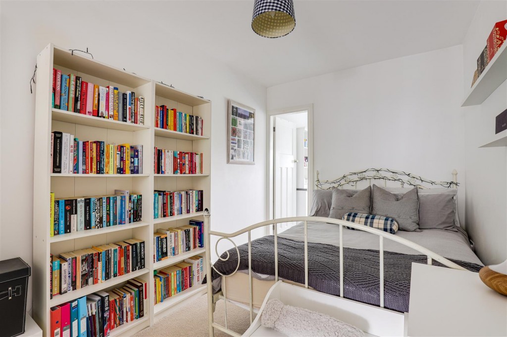 Highfield Road, Nuthall, Nottinghamshire, NG16 1BQ