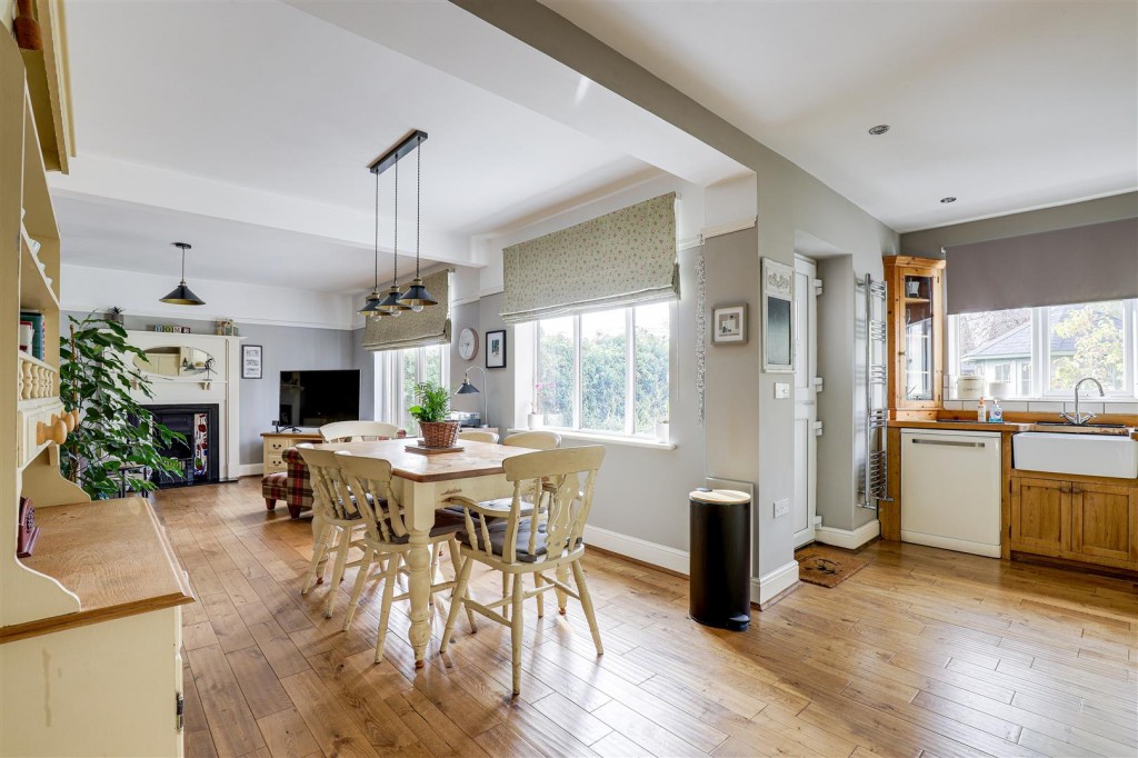 Highfield Road, Nuthall, Nottinghamshire, NG16 1BQ