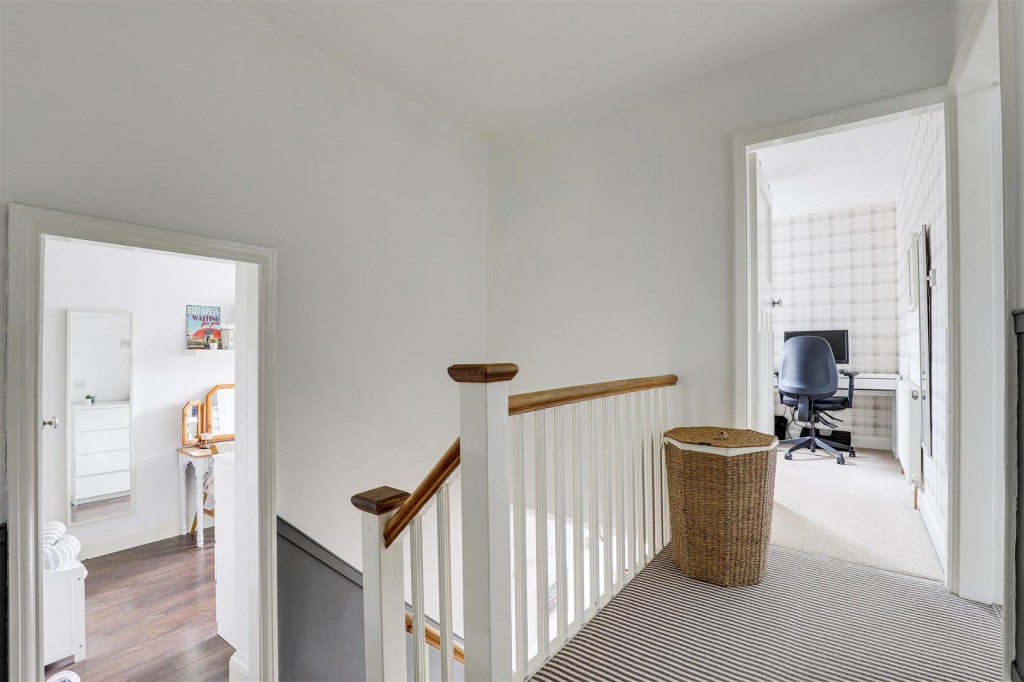 Highfield Road, Nuthall, Nottinghamshire, NG16 1BQ