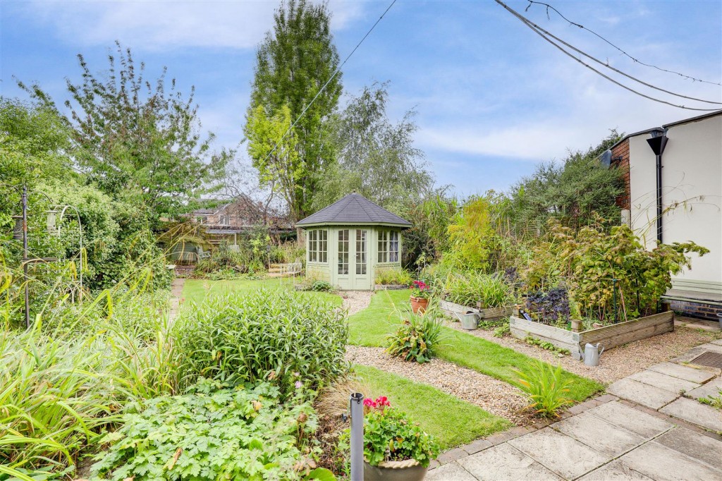 Highfield Road, Nuthall, Nottinghamshire, NG16 1BQ