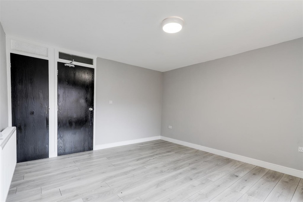 Hovenden Gardens, Hyson Green, Nottinghamshire, NG7 5FZ