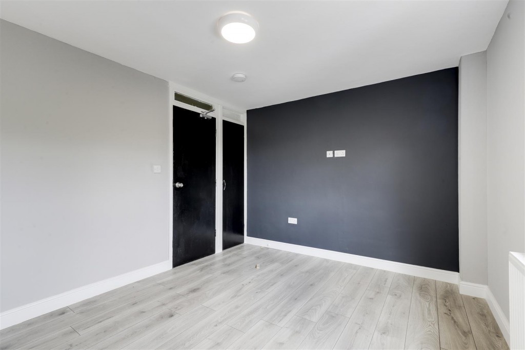 Hovenden Gardens, Hyson Green, Nottinghamshire, NG7 5FZ