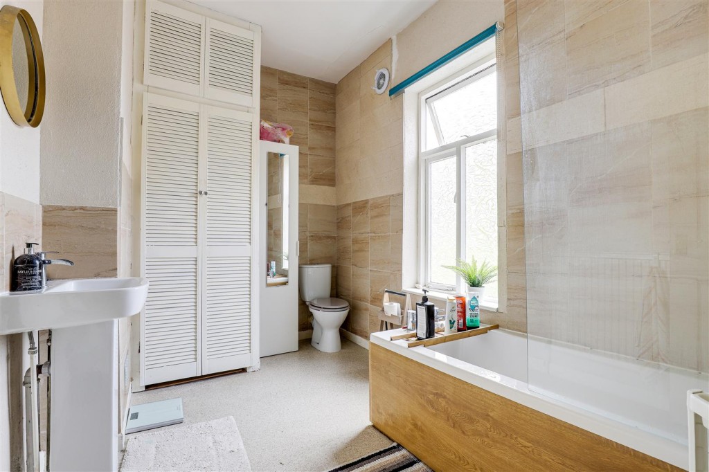 Florence Road, Mapperley, Nottinghamshire, NG3 6LJ