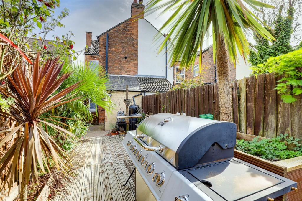 Florence Road, Mapperley, Nottinghamshire, NG3 6LJ