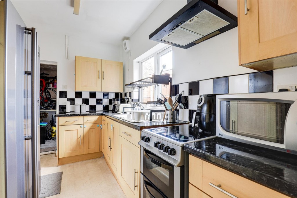 Florence Road, Mapperley, Nottinghamshire, NG3 6LJ