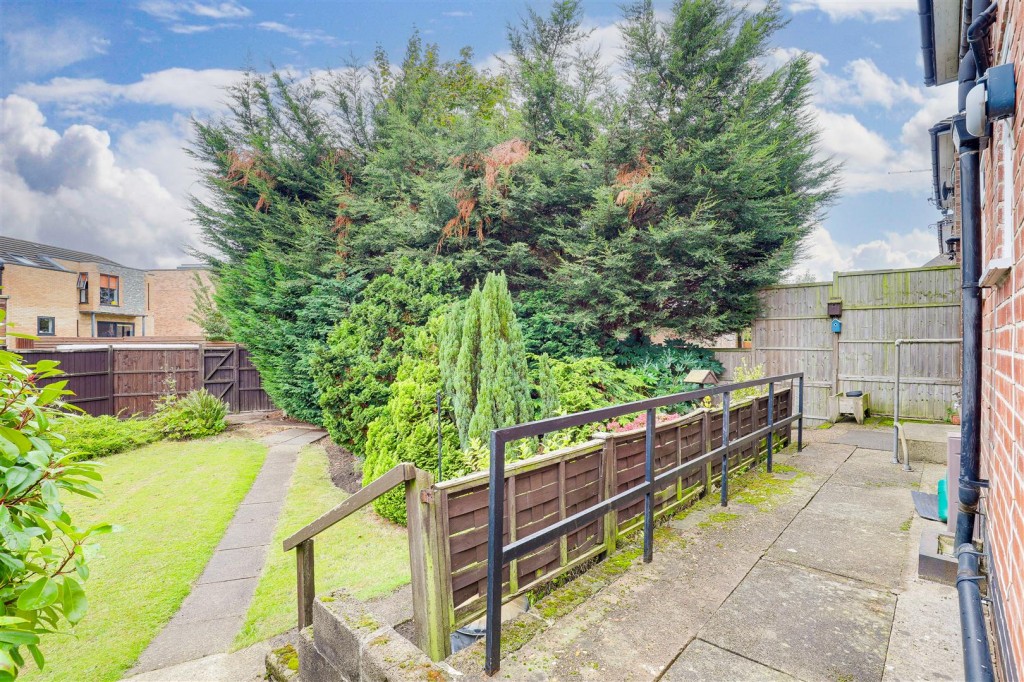 Wilford Lane, West Bridgford, Nottinghamshire, NG2 7QZ