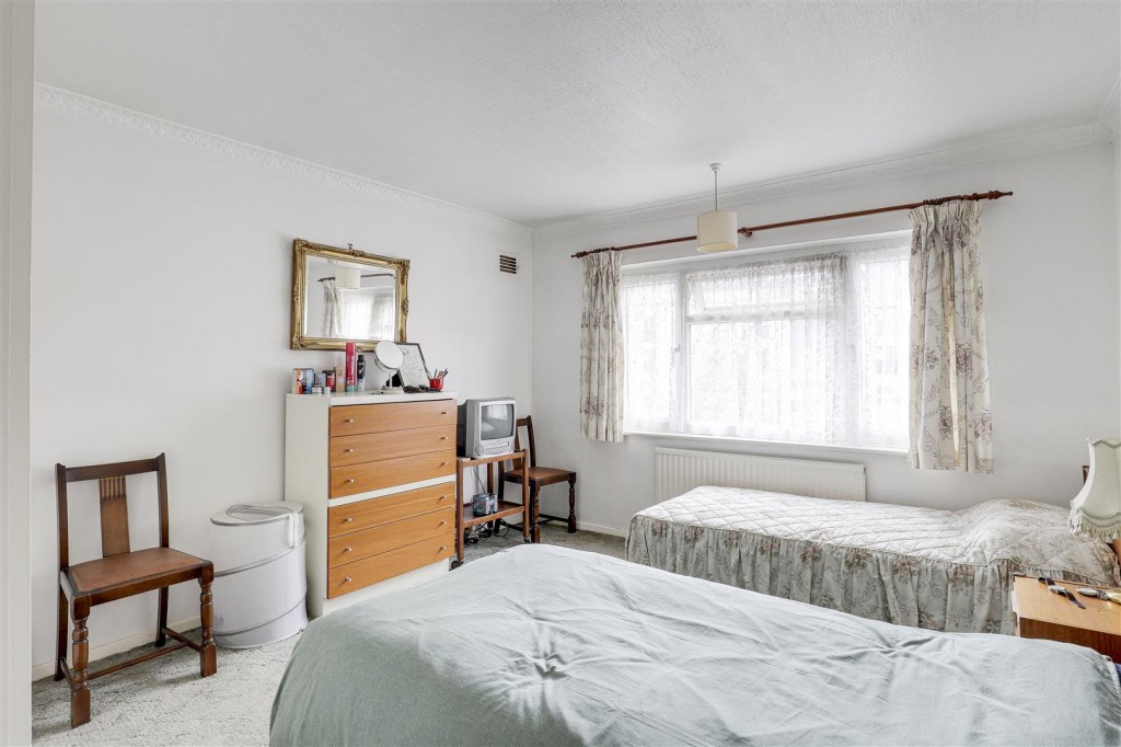 Wilford Lane, West Bridgford, Nottinghamshire, NG2 7QZ