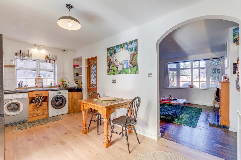 Roseleigh Avenue, Mapperley, Nottinghamshire, NG3 6FJ