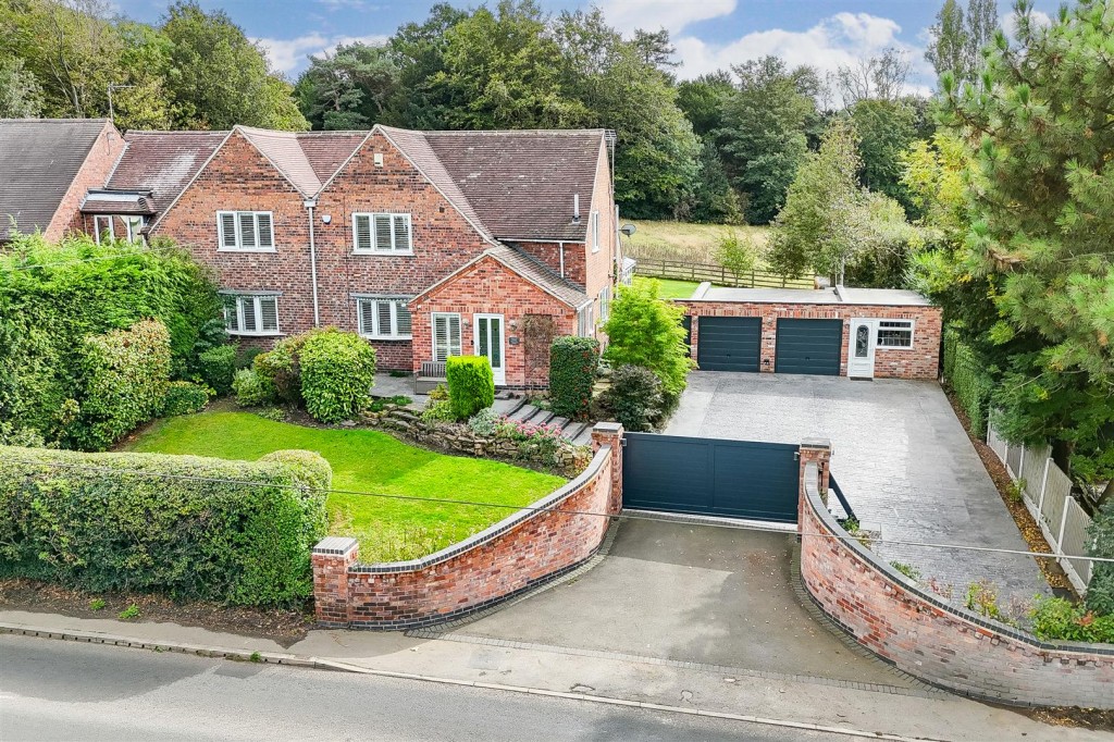 Nottingham Road, Trowell, Nottinghamshire, NG9 3PP