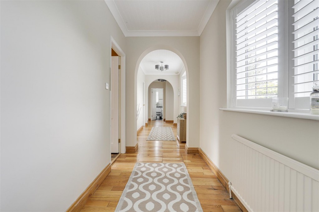 Nottingham Road, Trowell, Nottinghamshire, NG9 3PP