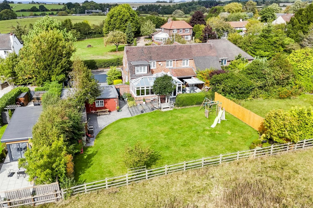 Nottingham Road, Trowell, Nottinghamshire, NG9 3PP